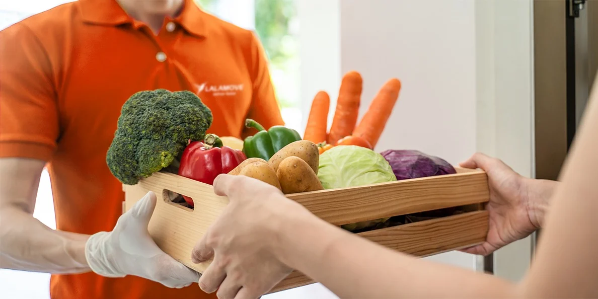 Kontrol kualitas makanan siap kirim