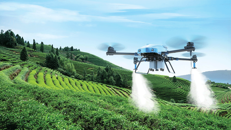 Pengaruh Teknologi Drone terhadap Kegiatan Pertanian