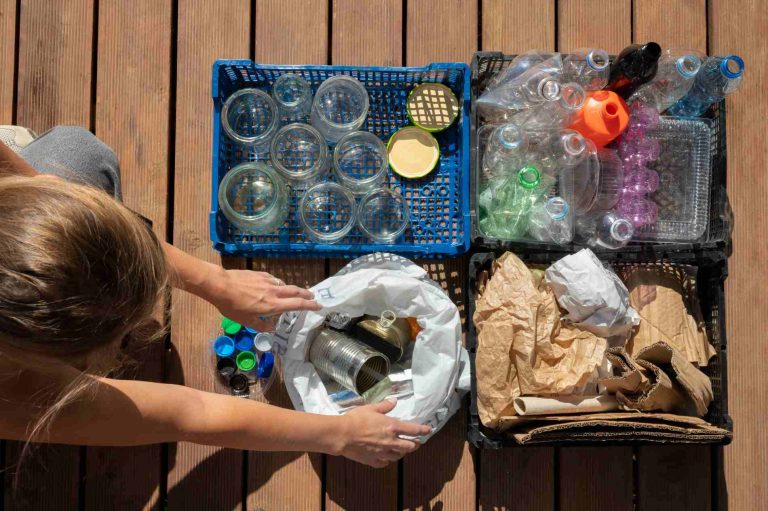 peluang usaha daur ulang limbah plastik